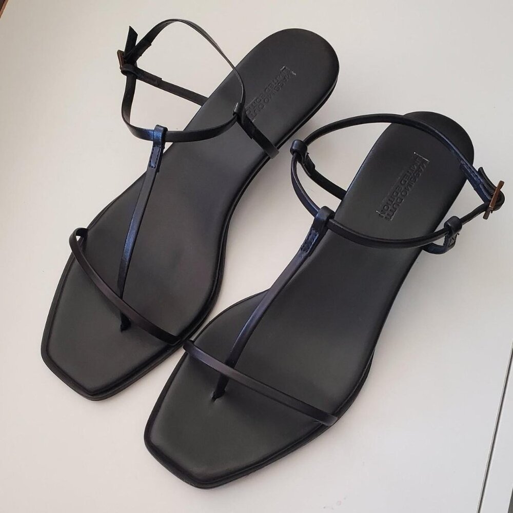 Massimo Dutti Leather sandal in Black size 38 EU / 7.5-8 US